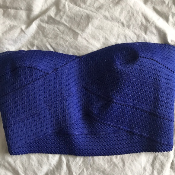 Express Bandage Crop Top - Picture 3 of 3